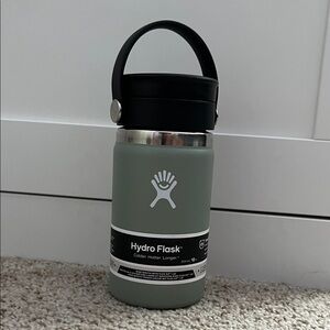 Hydro Flask Sage Green Bottle with Black Lid
